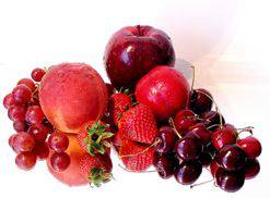 Giảm cân với trái cây màu đỏ
